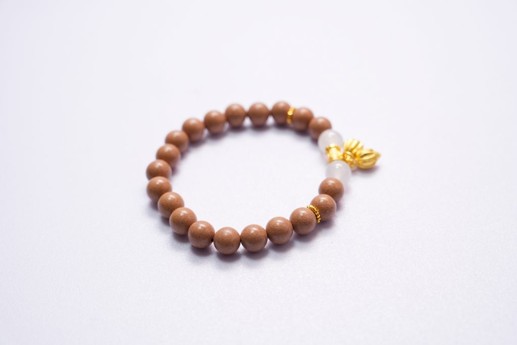 Snow Gardenia Dew Incense Bracelet — View 5
