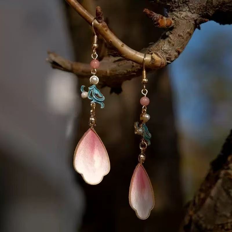Handmade Silk Velvet Petal Long Dangle Earrings, Chinese Filigree Velvet Flower Oriental Jewelry, Gradient Pink Floral Drop Earrings, Elegant Cheongsam Accessory for Women — View 2