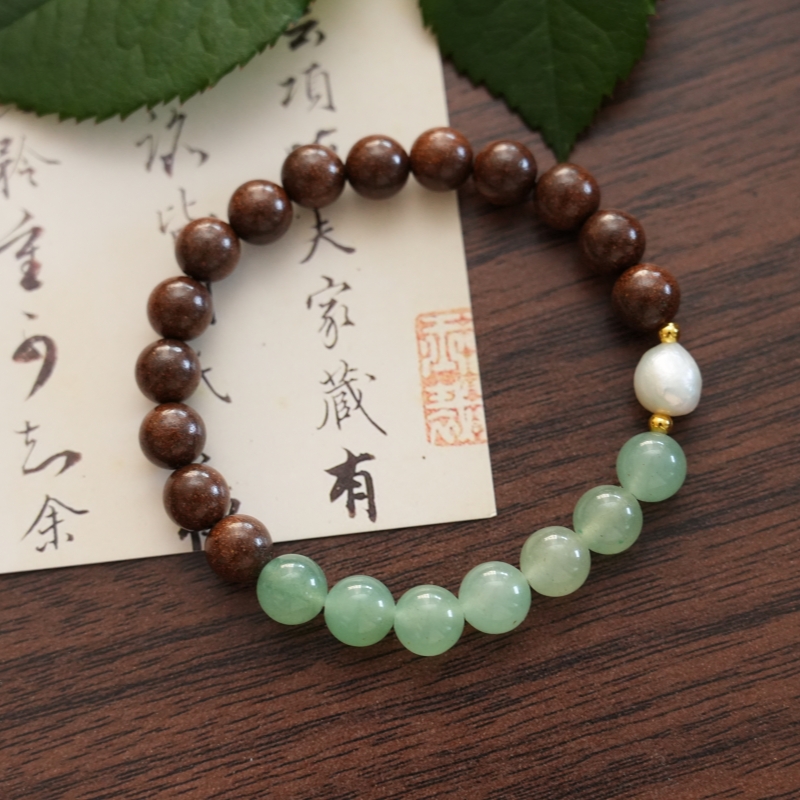 Goose Pear Aroma Incense Bracelet | White Pearl & Green Crystal Gentle Mood & Sleep Wellness Jewelry &mdash; View 6