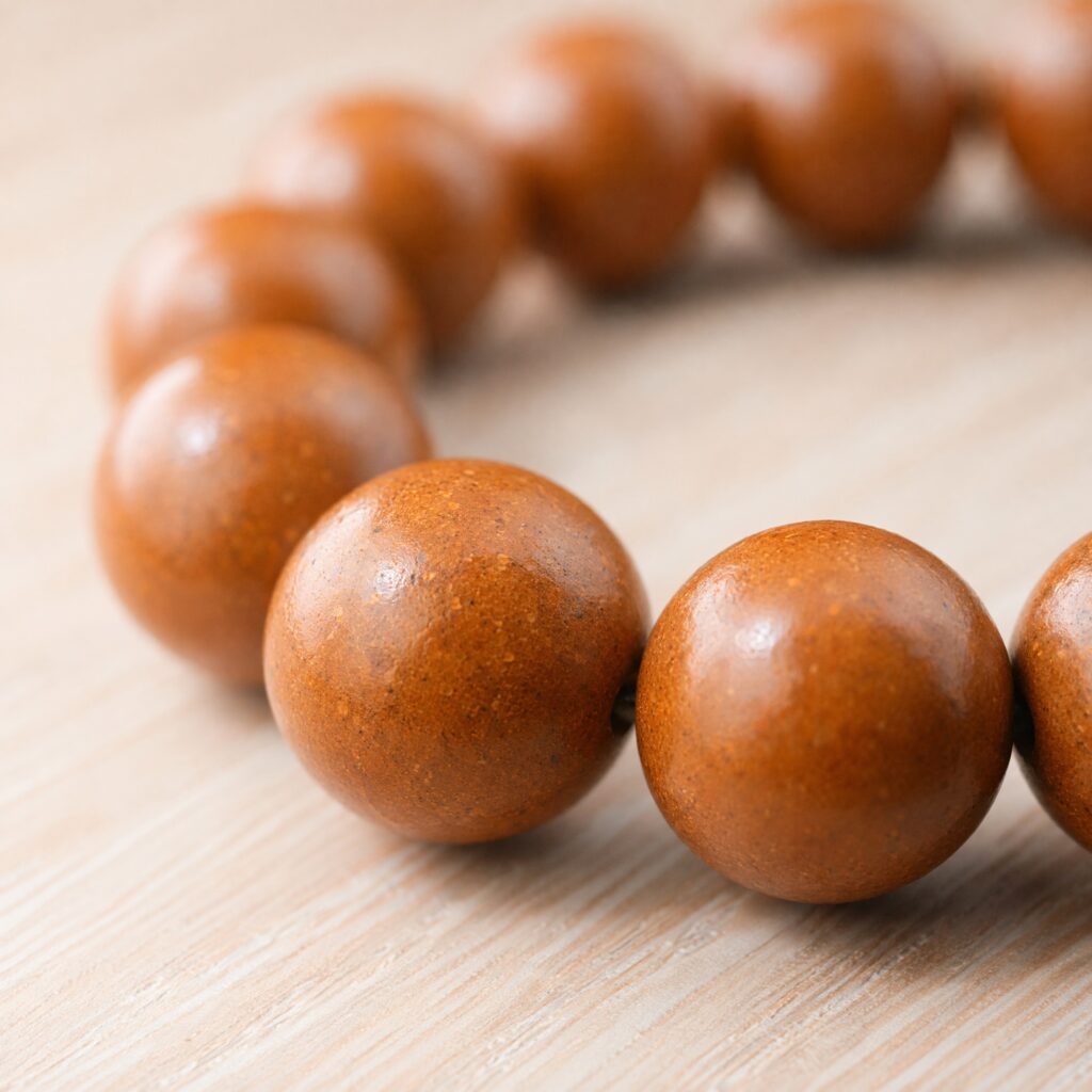 Natural Herbal Jewelry for Calm the Mind- Agarwood ,Rose,Benzoin,Sandalwood  herbal Bracelet &mdash; View 4