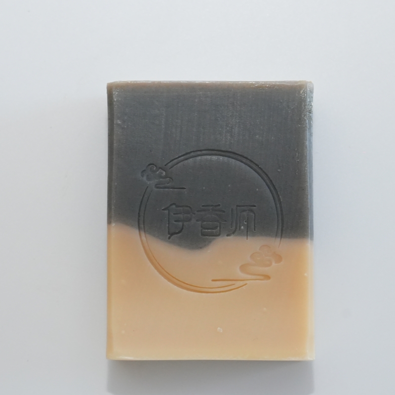 Natural Herbal Solid Shampoo Bar, Anti Hair Fall Hair Soap Infused with He Shou Wu & Biota Leaves, Hydrating Hair Care Bar for Healthy Darker Hair &mdash; View 6